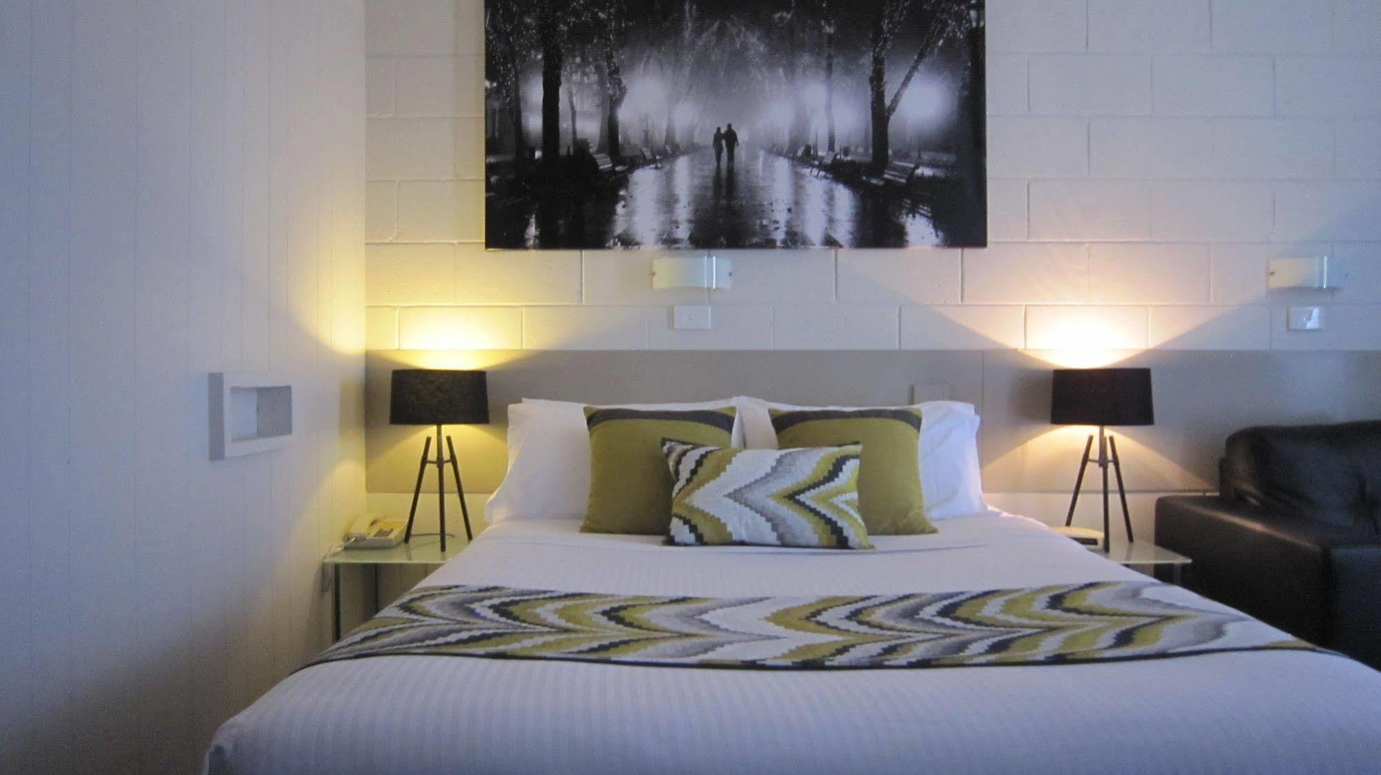 Castle Creek Motor Inn Euroa Kültér fotó