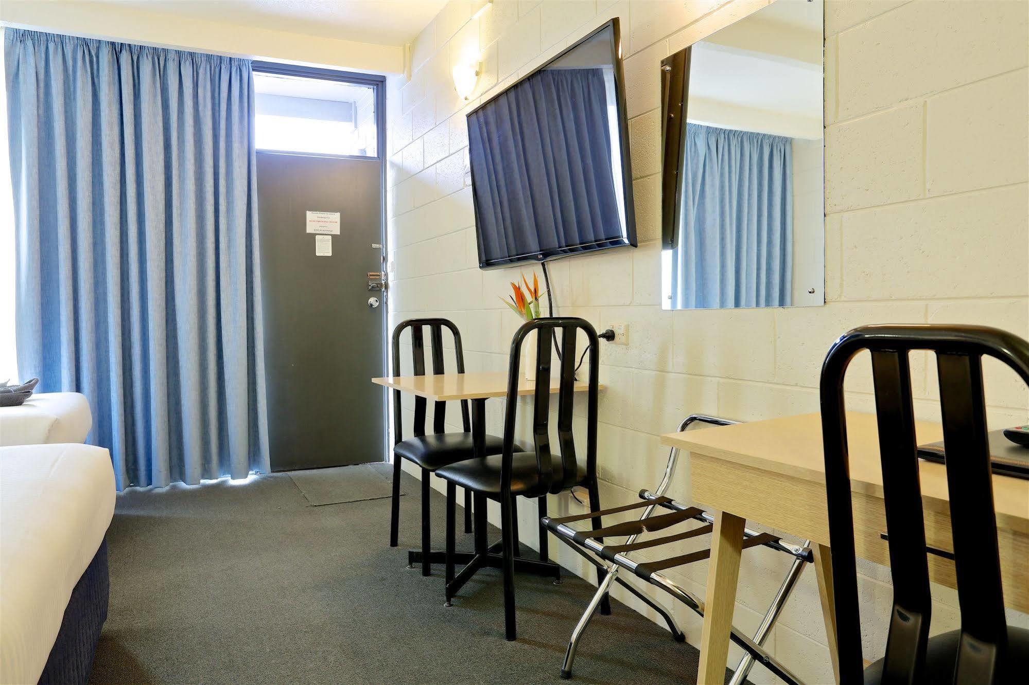 Castle Creek Motor Inn Euroa Kültér fotó