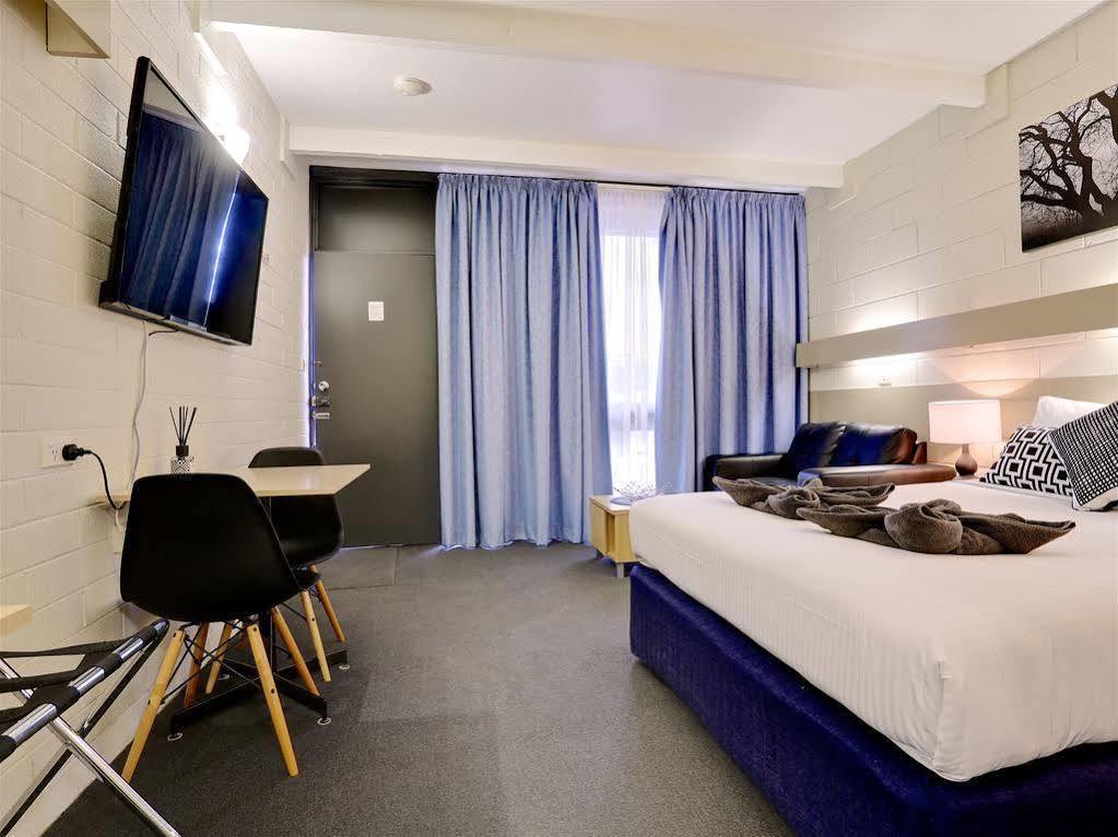 Castle Creek Motor Inn Euroa Kültér fotó
